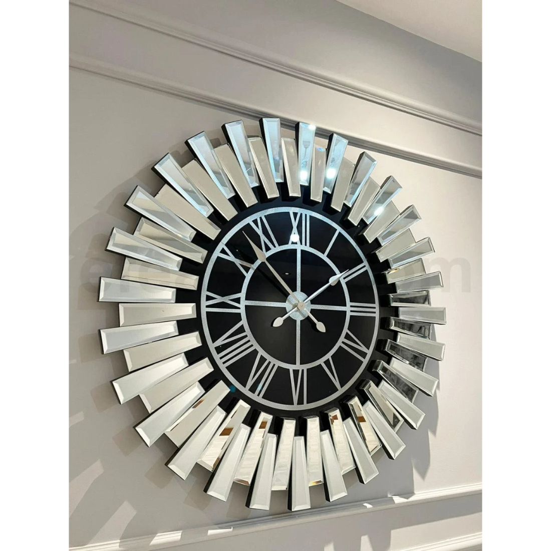Piano Clock Silver Mirrored – Elegant silver wall clock with a mirrored surface, perfect for modern luxury home decor.