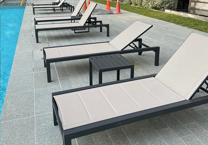 Contract chaise lounges and daybeds for hotel pools and spa relaxation rooms — European commercial furniture Florida