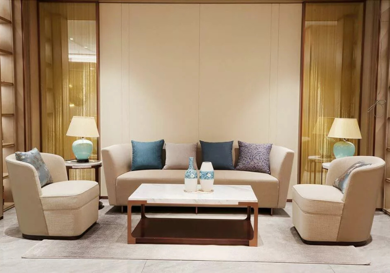 Contract lobby sofas and seating for hotel entrances — European commercial lounge furniture Florida