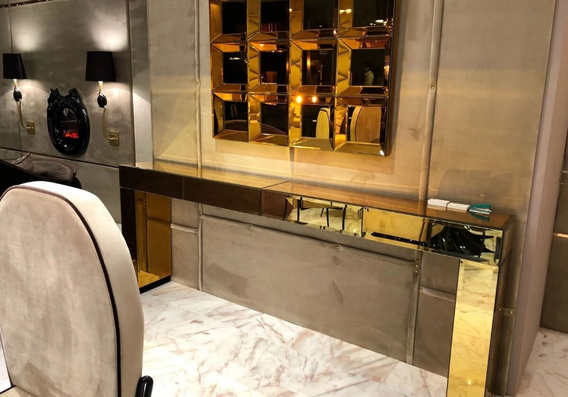 Reception and console tables for hotel lobby areas — European contract furniture Florida