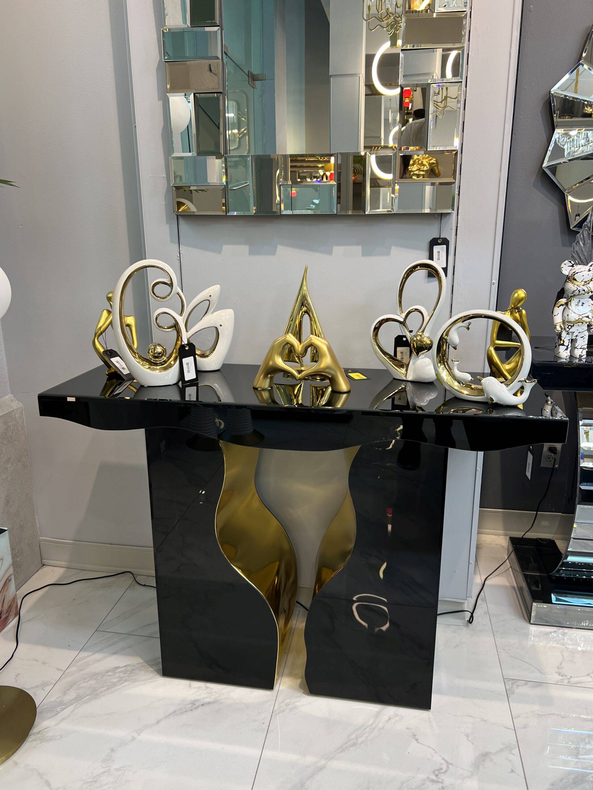 Elevate Your Home with Elegant Mirrored Consoles from Our Tampa Store
